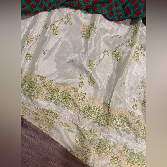 Sari Wrap Skirt - Silk NWT w multiple layers of fabric - Picture 4 of 7